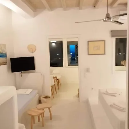 Deep Blue Mykonos Tourlos